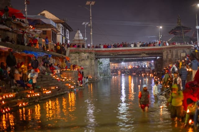 Early morning at Pashupatinath