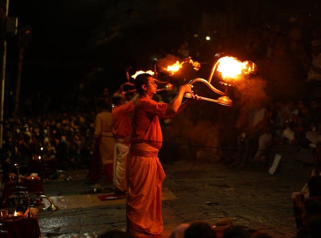 Evening Bagmati Aarti near Pashupatinath Temple